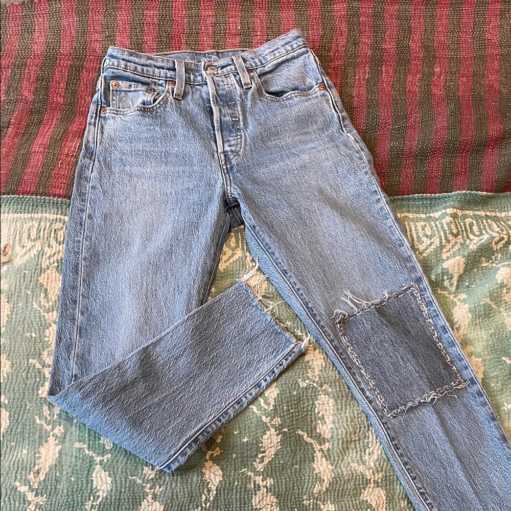 Levi's Women's Light Blue Straight-Leg Jeans with Knee Patch